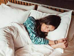 Sleep this way to add almost 5 years to your life